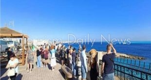 احتفالات رأس السنة على شواطئ مصر السياحية وارتفاع نسب اشغال فنادق الأقصر