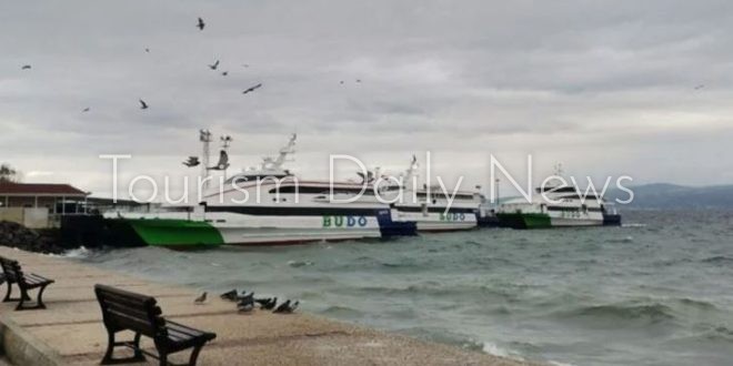 تركيا تلغي 8 رحلات بحرية بسبب سوء الأحوال الجوية