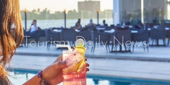 أجواء احتفالية مميزة في الصعيد .. طرب في الكافيهات والمتنزهات والفنادق