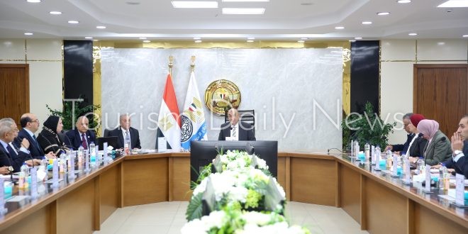 47.6 مليار جنيه إيرادات و13 مليار صافي ربح القابضة المعدنية