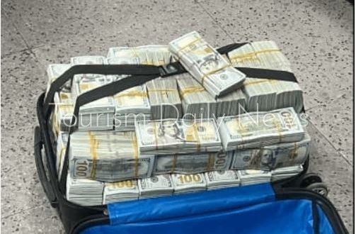 ضبط 2.5 مليون دولار مع راكب في مطار بيروت