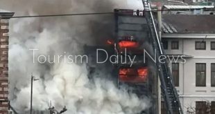 حريق في السوق المصري بمنطقة إمينونو بإسطنبول