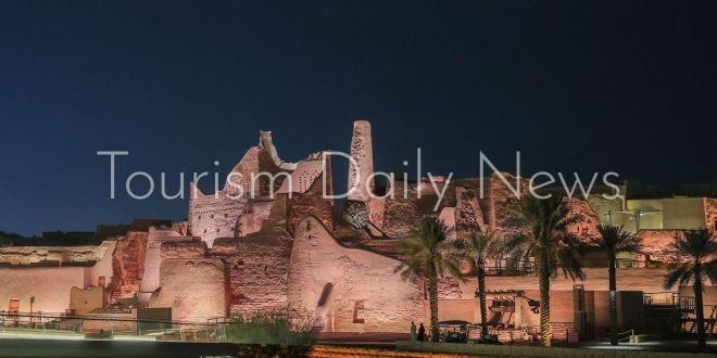 السعودية تخطط لاستثمار 800 مليار دولار لترسيخ مكانتها كوجهة سياحية فاخرة