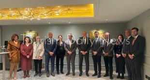 الحفني يلتقى بمسئولي إيرباص لبحث الدعم الفني والتقني وتبادل الخبرات