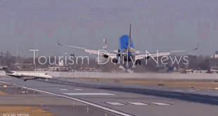 اصطدام طائرة لخطوط ساوث ويست وأخرى خاصة في مطار شيكاغو ميدواي بأمريكا