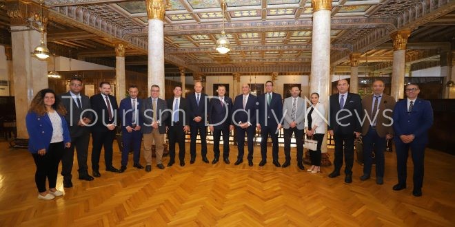 بنك مصر يوقع عقداً بقيمة 200 مليون جنيه لدعم المشروعات الصغيرة