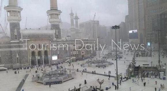 أمطار رعدية مصحوبة برياح باردة ومثيرة للأتربة على مكة والمدينة المنورة