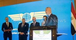 تكريم وزير الطيران في حفل الإفطار السنوي لرابطة طياري الخطوط المصرية