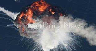 انفجار مركبة الفضاء ستارشيب يوقف 240 رحلة طيران ويحول مسار 24 طائرة