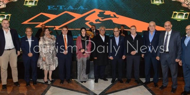 حضور متنوع في حفل سحور غرفة شركات السياحة