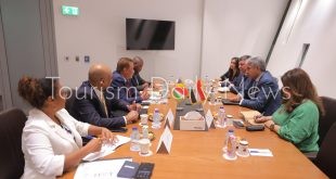 فتحي يستعرض الفرص الاستثمارية المتاحة في مصر أمام وزير سياحة سيشل