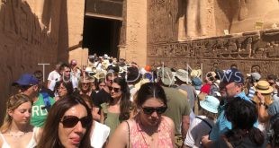 تدفق السياح الفرنسيين على أسوان وحملات لرفع الإشغالات من السوق القديمة