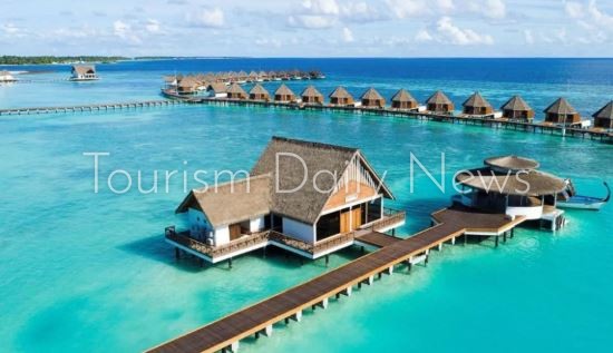 الإمارات والمالديف تبحثان تطوير المنتجات السياحية في الضيافة والبنية