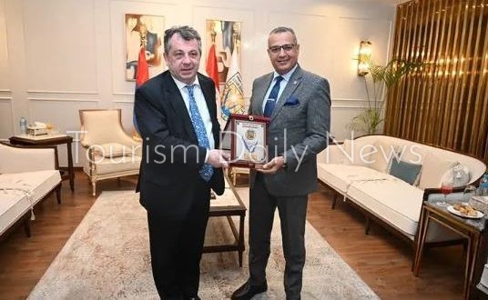 جنوب سيناء تعرض 14 مشروعًا على كازاخستان وتبحث فرص جذب السياحة لشرم الشيخ