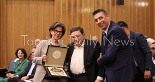 وزيرة السياحة والآثار الأردنية تكرم طالب الرفاعي في يوم التراث العالمي