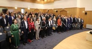 محاضرة للدكتور زاهي حواس في جامعة كولومبيا عن الأهرامات وتوت عنخ آمون