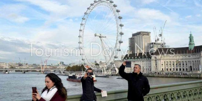 اتهامات للحكومة البريطانية بتخريب قطاع السياحة والإيرادات تتراجع