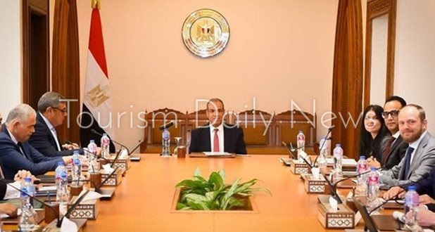 وزير الخارجية يستقبل 13 مسئول بشركة ميرسك العالمية لزيادة استثماراتها بمصر