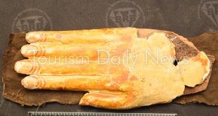 وزارة السياحة والآثار تتسلّم سبع قطع أثرية مستردة من فرنسا