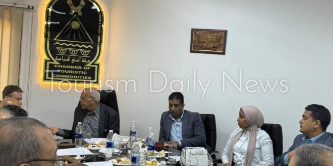 توصيات مهمة لعمومية محال السلع السياحية وتقنين "الفنادق" واعتماد الميزانية