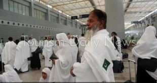 الخطوط الباكستانية تستأنف رحلات الحج بعد توقفها بسبب التوتر مع الهند