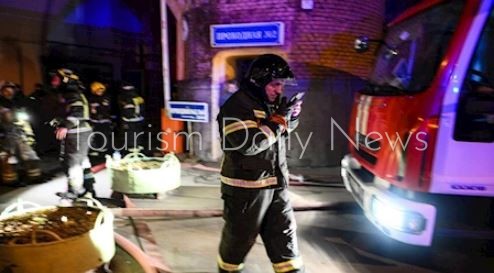 إصابة 9 روس جراء سقوط حطام طائرة مسيّرة على مبنى سكني في منطقة ليبيتسك