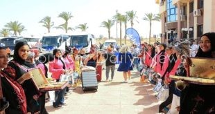 190 سائحاً على متن أول رحلة طيران شارتر إلى مطار مرسى مطروح