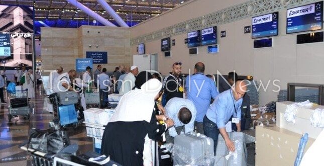 كشوفات بأرقام الرحلات المغادرة في فنادق حجاج القرعة وتشغيل جسر جوي لعودتهم