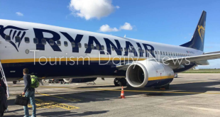 إصابة 9 ركاب في هبوط اضطراري لطائرة رايان إير كانت متجهة إلى ميلانو