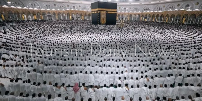 الكعبة المشرفة قلب السياحة الدينية النابض في موسم الحج الأكبر