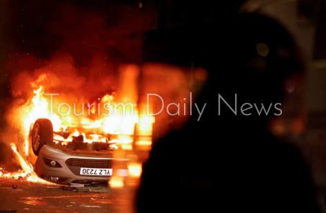 أعمال عنف عنصرية في إيرلندا الشمالية بعد توقيف مراهقين اتهما باغتصاب فتاة