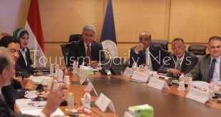 وزير السياحة والآثار يترأس اجتماع مجلس إدارة المجلس الأعلى للآثار