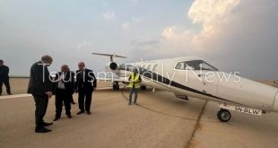 تفاصيل هبوط طائرة خاصة اضطرارياً بمطار القاهرة