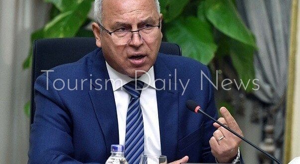 كامل الوزير نائب رئيس مجلس الوزراء للتنمية الصناعية وزير الصناعة والنقل