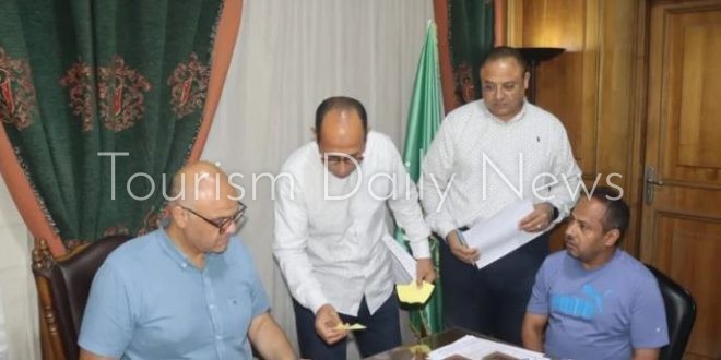 محافظ القليوبية يحل مشكلات مدن القناطر الخيرية وشبرا الخيمة وقليوب