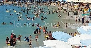 موسم الإجازات ينعش مدن مصر السياحية الشاطئية خلال الصيف