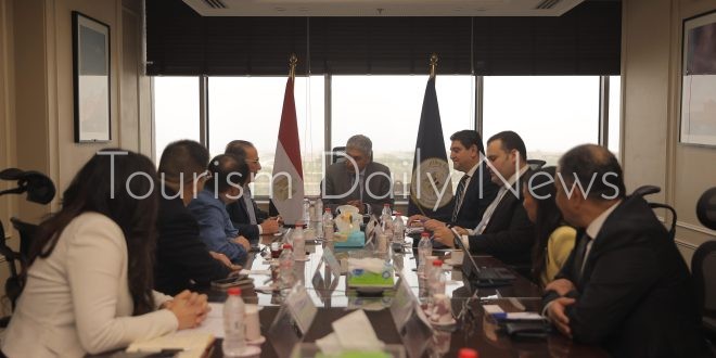 مصر تستعين بالصين لتطوير منتج السياحة النيلية والبواخر