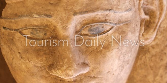 اكتشاف مقابر جديدة من العصرين اليوناني والروماني حول ضريح الآغاخان بأسوان