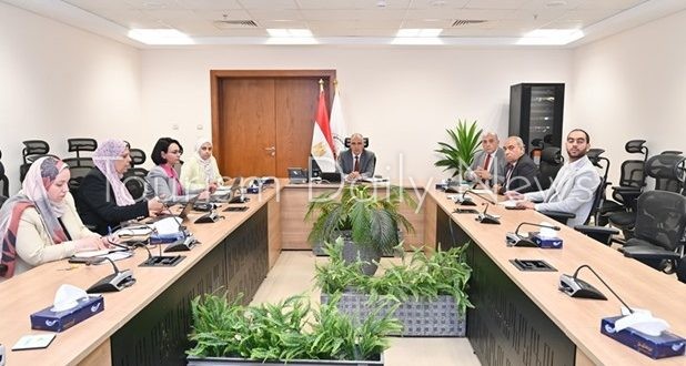 وزير الري يبحث تأثيرات التغيرات المناخية على قطاع المياه وسبل المواجهة