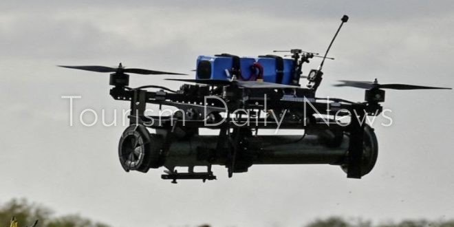 أوكرانيا تقصف مطار بوريسوغليبسك وروسيا تعلق الطيران في إيجيسك وإيفانوفا