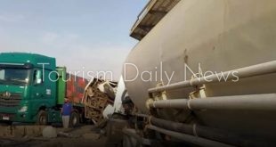 حوادث الإقليمي مستمرة .. تصادم مروع بين سيارة نقل وأتوبيس بمدينة العاشر