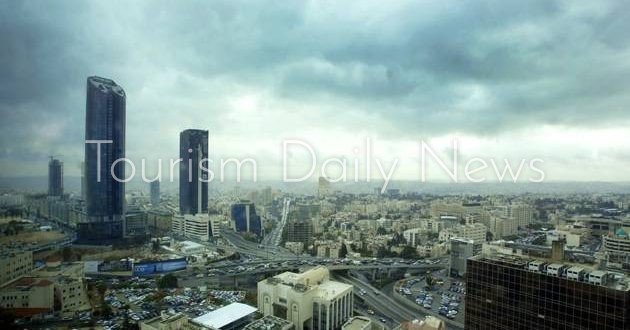 غيوم متفرقة على ارتفاعات منخفضة في شمال ووسط الأردن والطقس صيفي