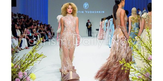 الأثرياء والسياح الدوليون ينعشون مبيعات أعرق دور الأزياء العالمية