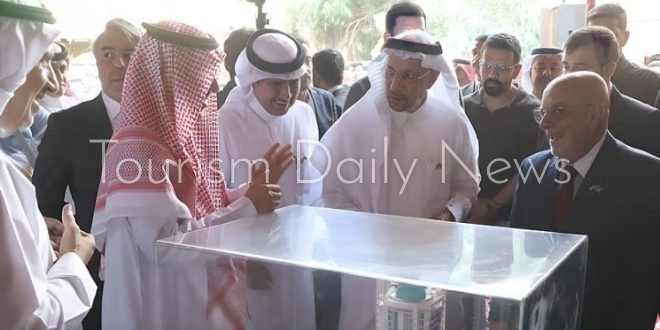 وزير الاستثمار السعودي يضع حجر الأساس لبرج الجوهرة في وسط دمشق