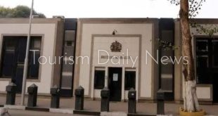 إزالة الخرسانة من حول السفارة البريطانية