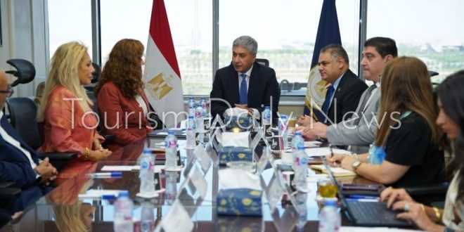 وزير السياحة والآثار يستقبل عضو مجلس إدارة الروتاري الدولي وممثلين عن الروتاري الدولي والمصري لبحث سبل التعاون في الترويج السياحي لمصر