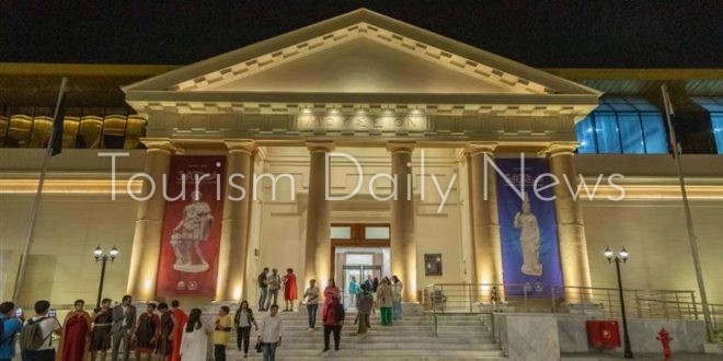 السياحة تنفي عدم اختفاء أو تًحطم أي قطعة أثرية بالمتحف اليوناني الروماني