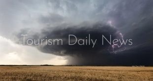 فيتنام تجلي الآلاف من أقاليمها الوسطى والشمالية مع تسارع إعصار بوالوي