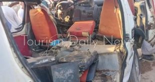 تصادم تريلا بميكروباص على طريق إدفو مرسي علم