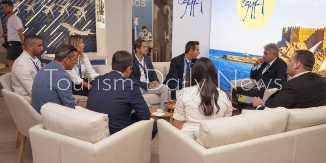 فتحي يكشف برامج لسياح اليخوت تشمل رحلات للقاهرة والإسكندرية والأقصر وأسوان